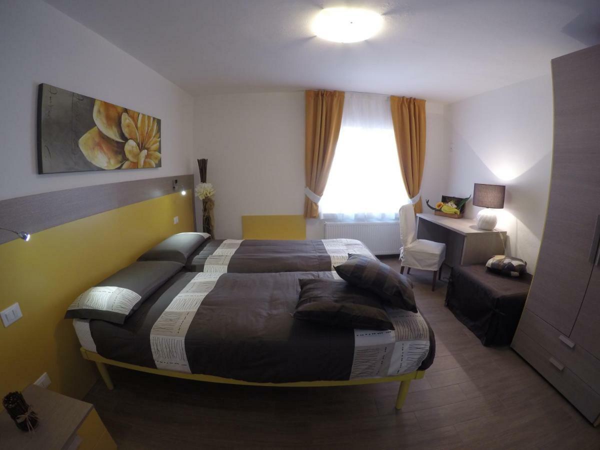 Casa Vacanze La Stele Castelmonte Екстериор снимка